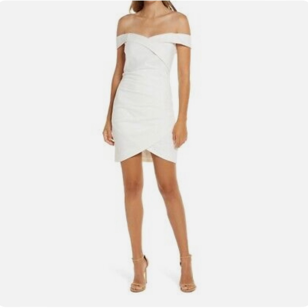 NEW Lavish Alice Off The Shoulder Wrap Look Minidress Size 8